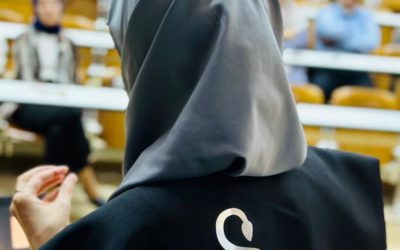 طالبات كلية الصيدلة بجامعة بنغازي يقدمون بحث تخرج حول علاج مرض الزهايمر بالمستخلصات العشبية