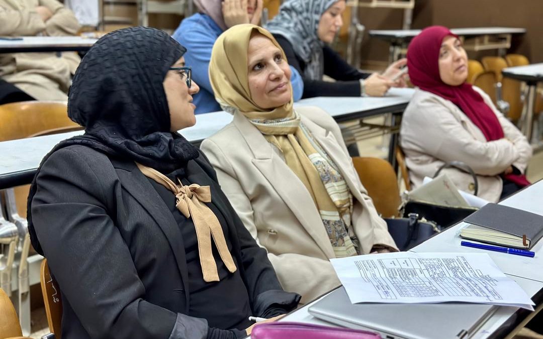 كلية الصيدلة تناقش بحوث التخرج