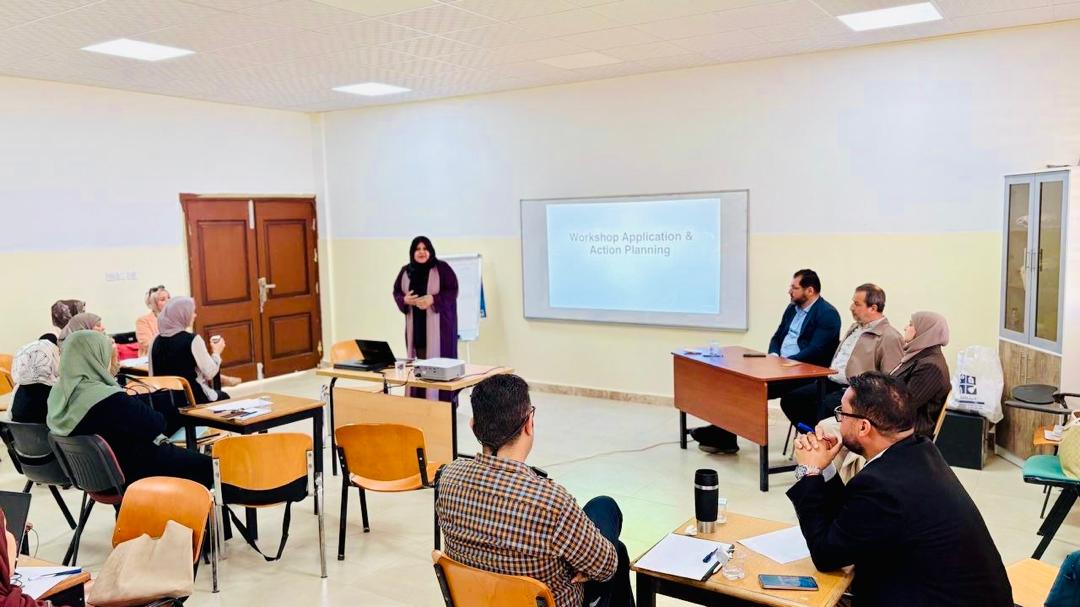 كلية الصيدلة تختتم ورشة عمل متخصصة في تطوير التعليم الطبي