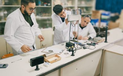 قسم الصيدلانيات والصيدلة الصناعية بكلية الصيدلة بجامعة بنغازي يطلق الجانب العملي لمقرر الصيدلة الصناعية لطلبة السنة الثالثة